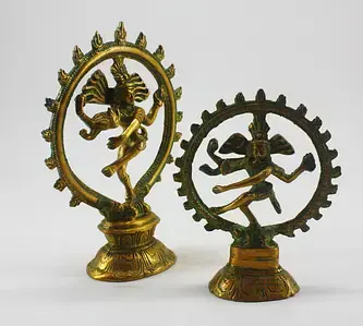 Фігурки, статуетки