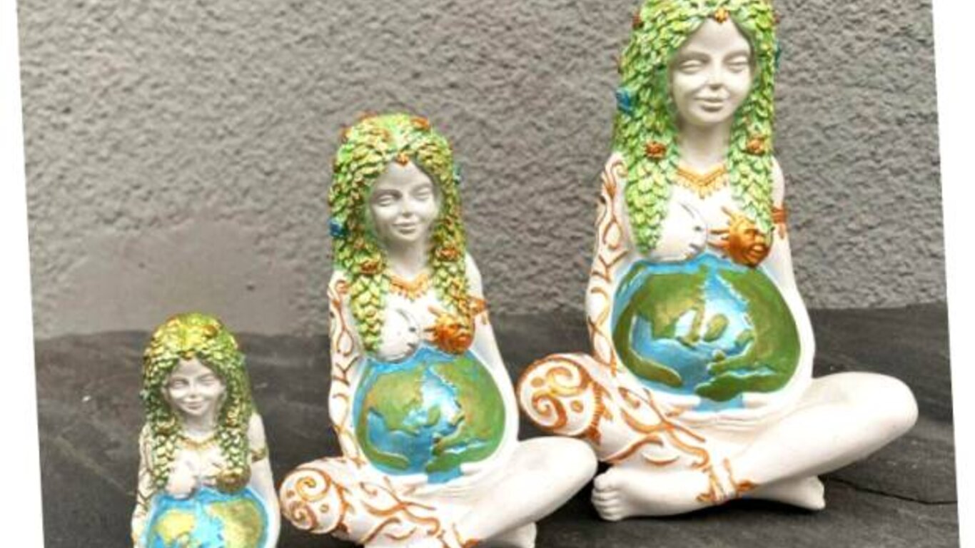 Статуетки і фігурки - енергія і затишок вдома