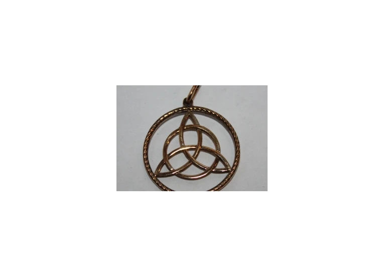 Амулет Трискель бронза.