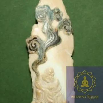 Фигурка из бивня мамонта - монах