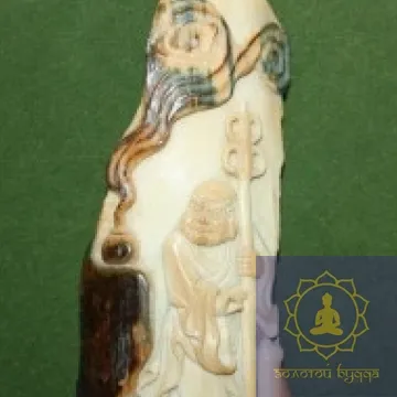 Фигурка из бивня мамонта - Монах