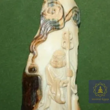 Фігурка з бивня мамонта — Монах