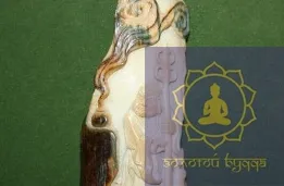 Фигурка из бивня мамонта - Монах