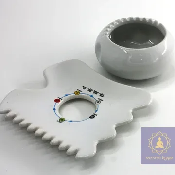 Скребок керамічний П'ять стихій білий