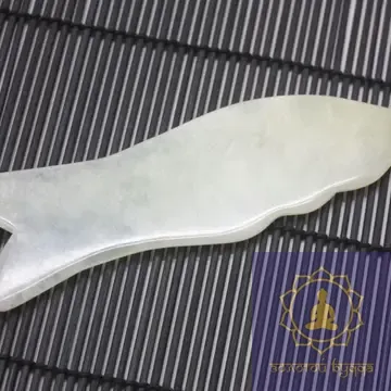 Скребок Гуаша нефрит рыбка с волной