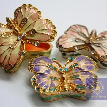 Скринька позолота метелик маленький