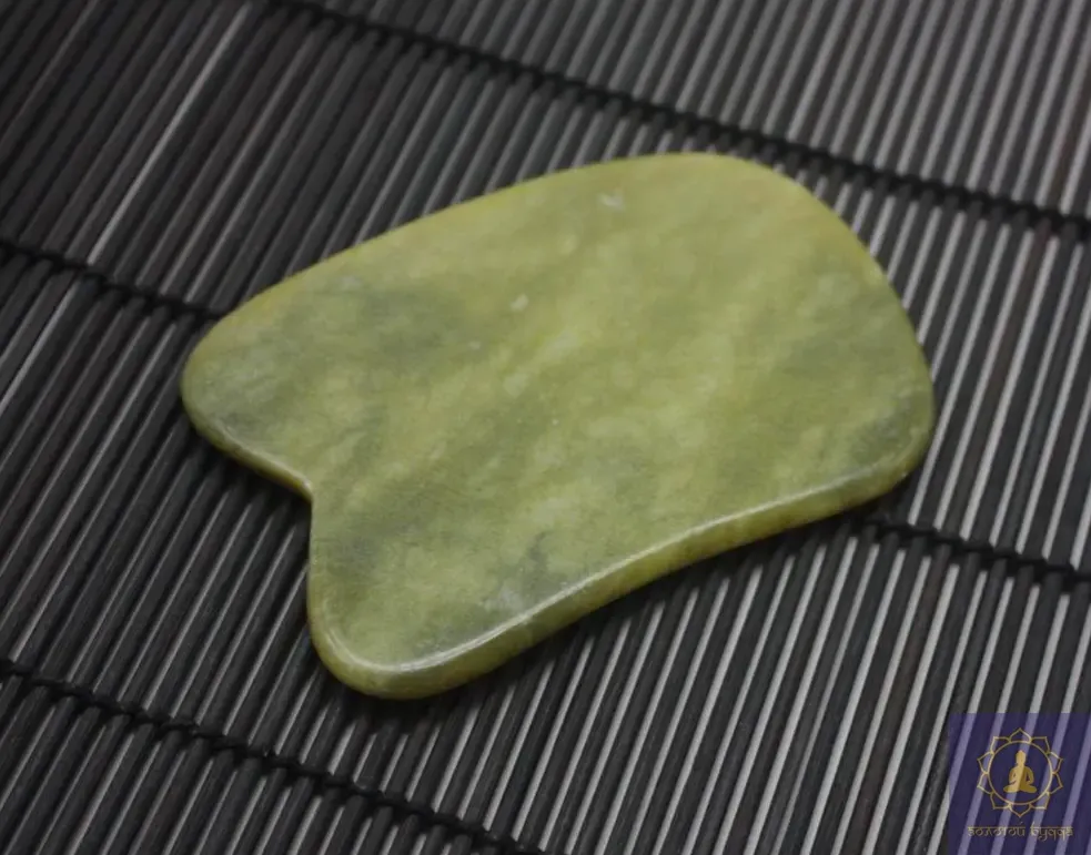 Скребок Гуаша нефрит Жад овал