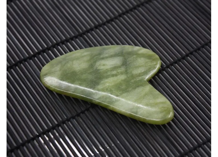 Скребок Гуаша нефрит Жад серце