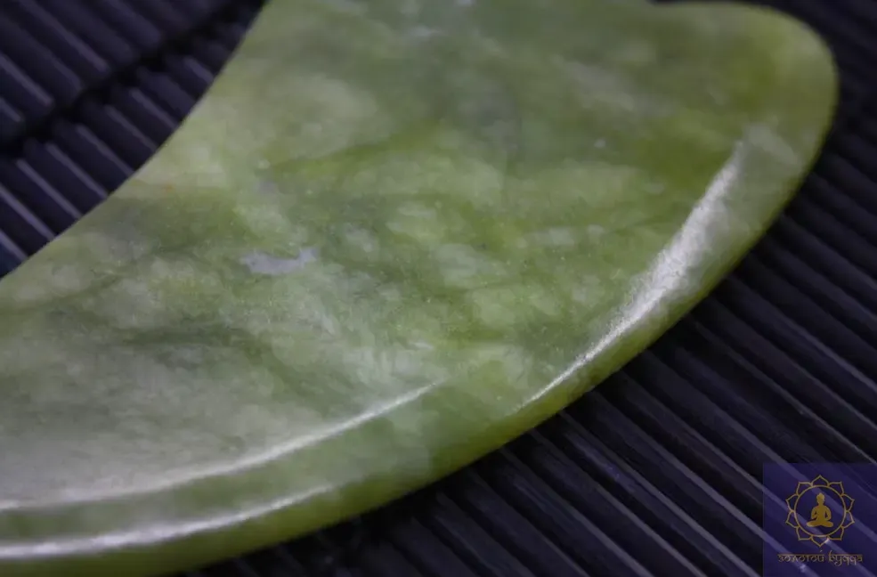 Скребок Гуаша нефрит Жад лапа 3-х палая