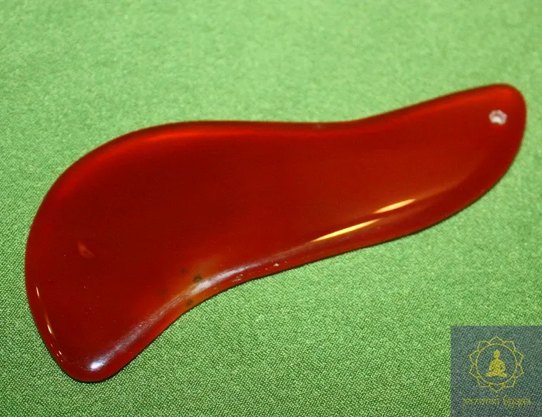 Скребок Гуаша сердолик-агат волна