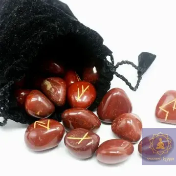 Руны из натурального камня Сердолик