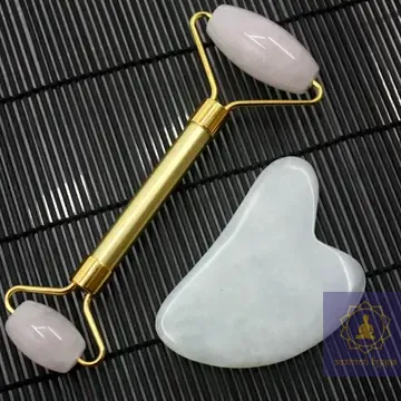 Массажный набор Гуа-ша, кварцевый ролик и скребок из нефрита.