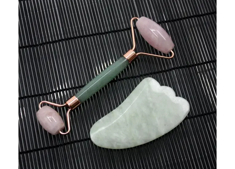 Массажный набор Гуа-ша, ролик и скребок.