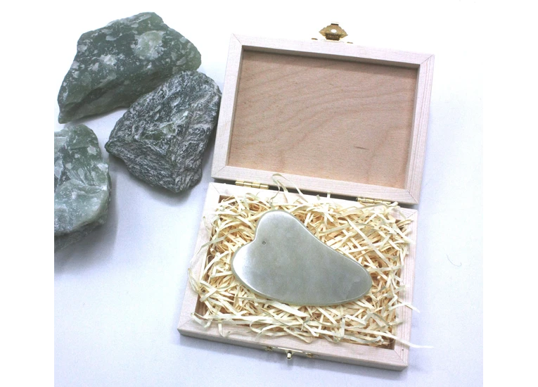 Скребок Гуаша лапка нефрит в подарочной упаковке