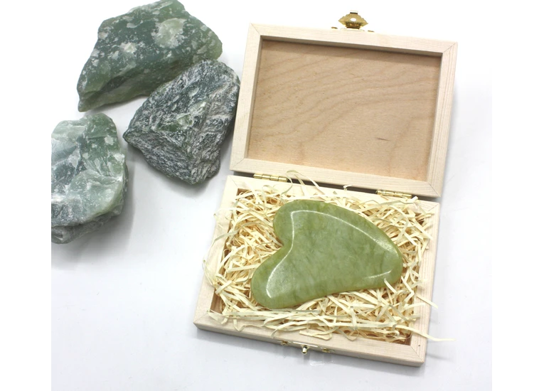 Скребок Гуаша нефрит в подарочной упаковке