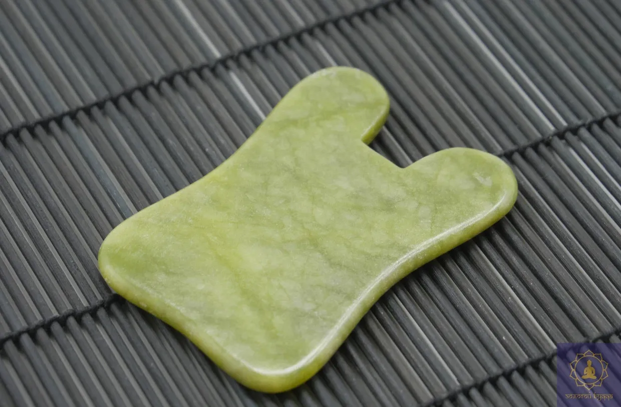 Скребок Гуаша нефрит Жад майка