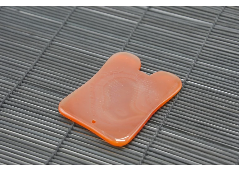 Гуаша скребок сердолик-агат майка