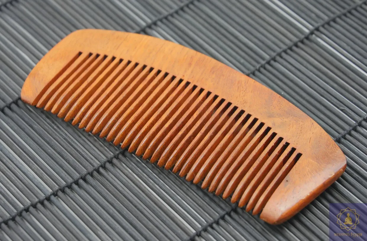 Скребок Гуаша  дерево, гребень округлый