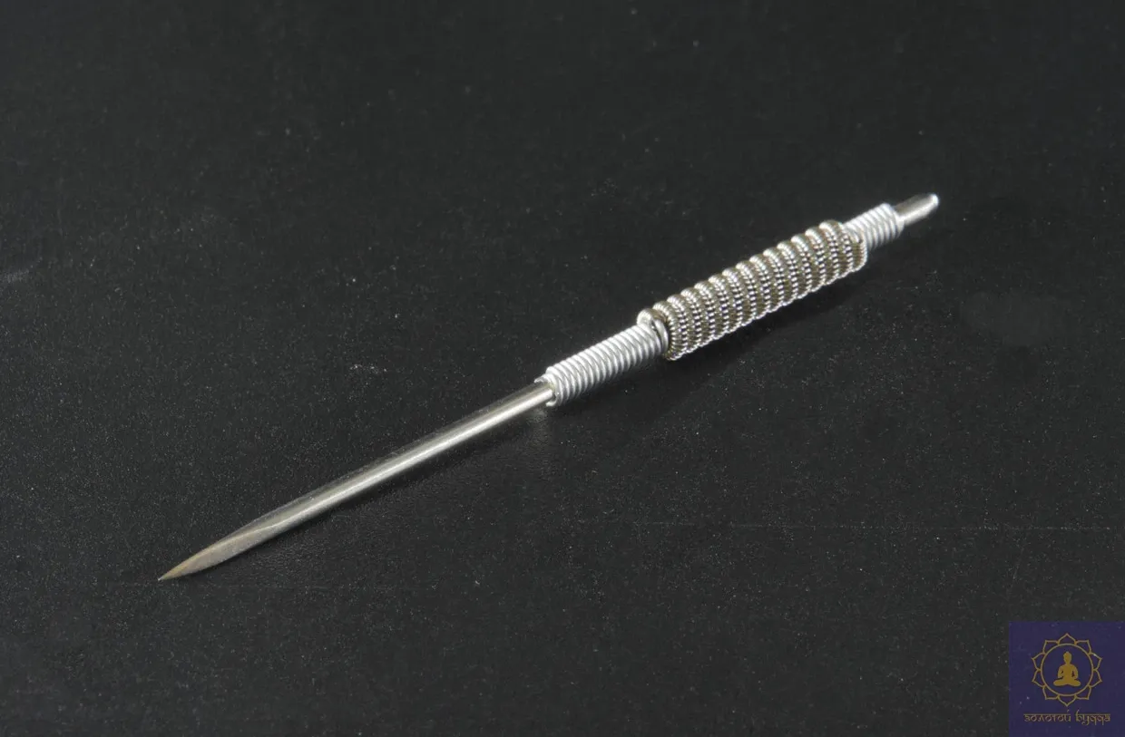 Тригранна голка для акупунктури 6,5 см з ручкою