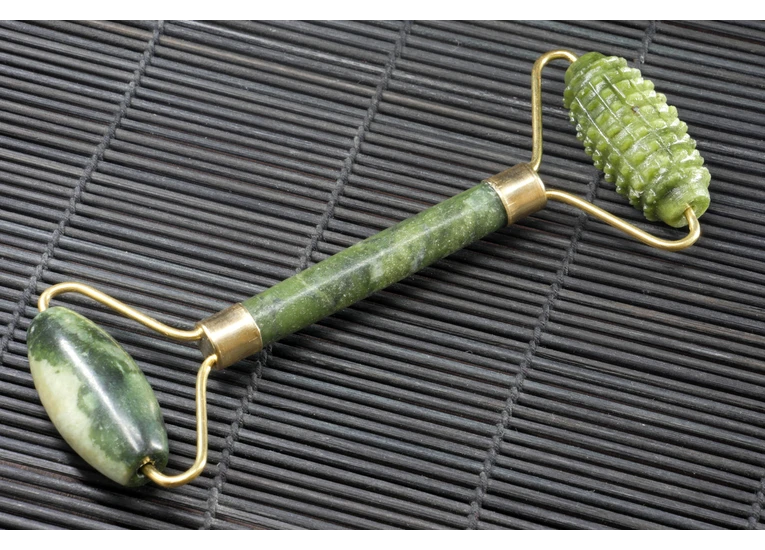 Ролик массажный, нефрит жад 