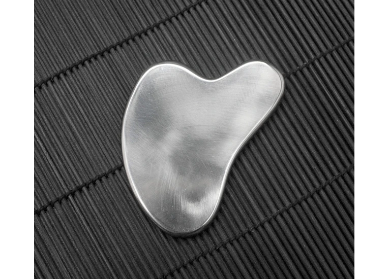 Гуаша скребок нержавеющая сталь, сердце