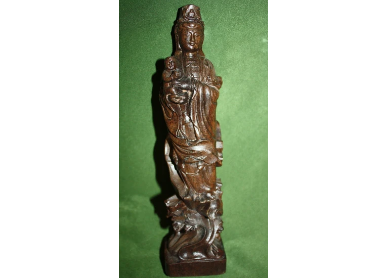 Резьба по дереву. Гуань-Инь.