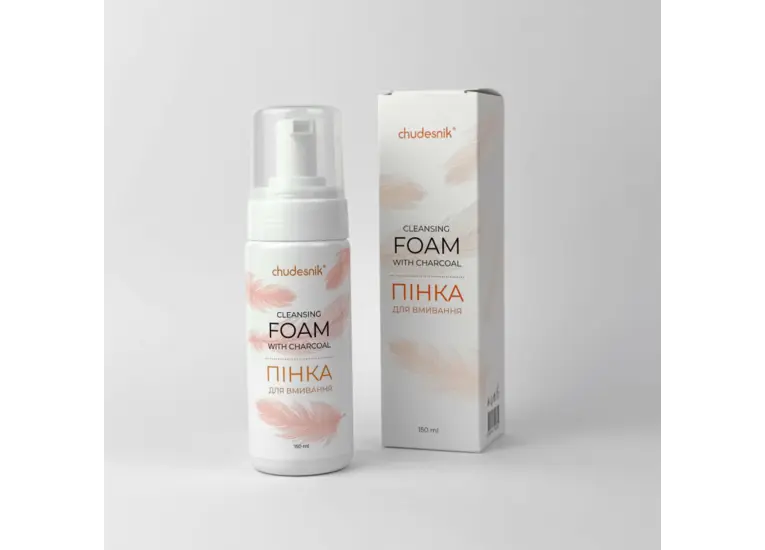 Пенка для умывания с древесным уголем и черной глиной 150 мл
