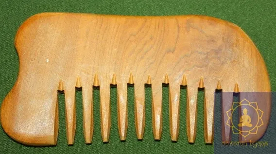 Скребок Гуаша алоевое дерево гребень