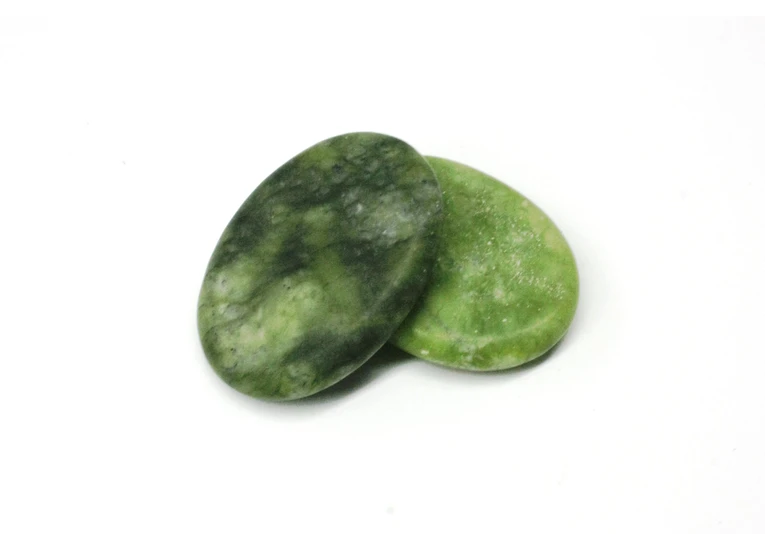 Камень СПА 3*4*0.7см. нефрит жад