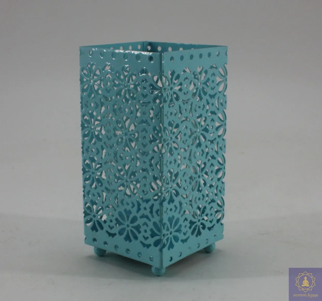 Подсвечник с гранями