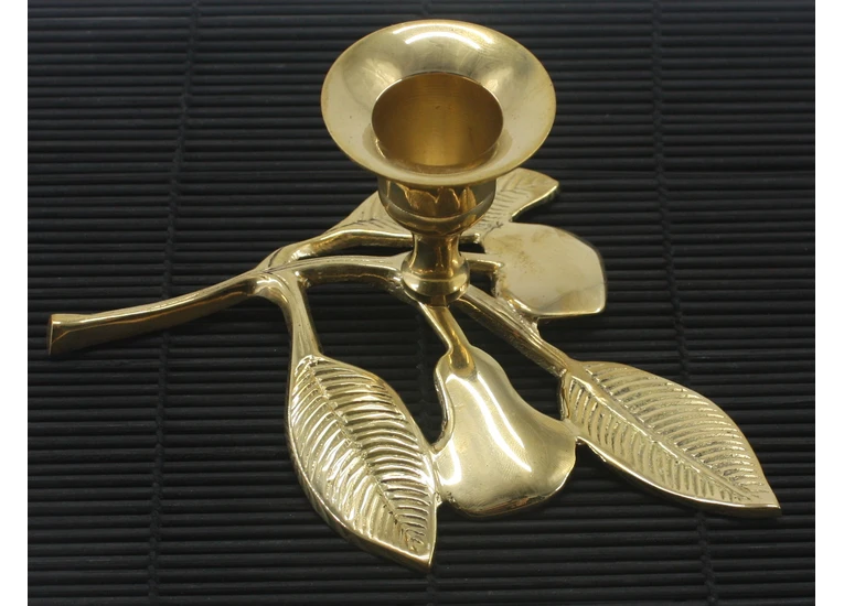 Подсвечник лепесток