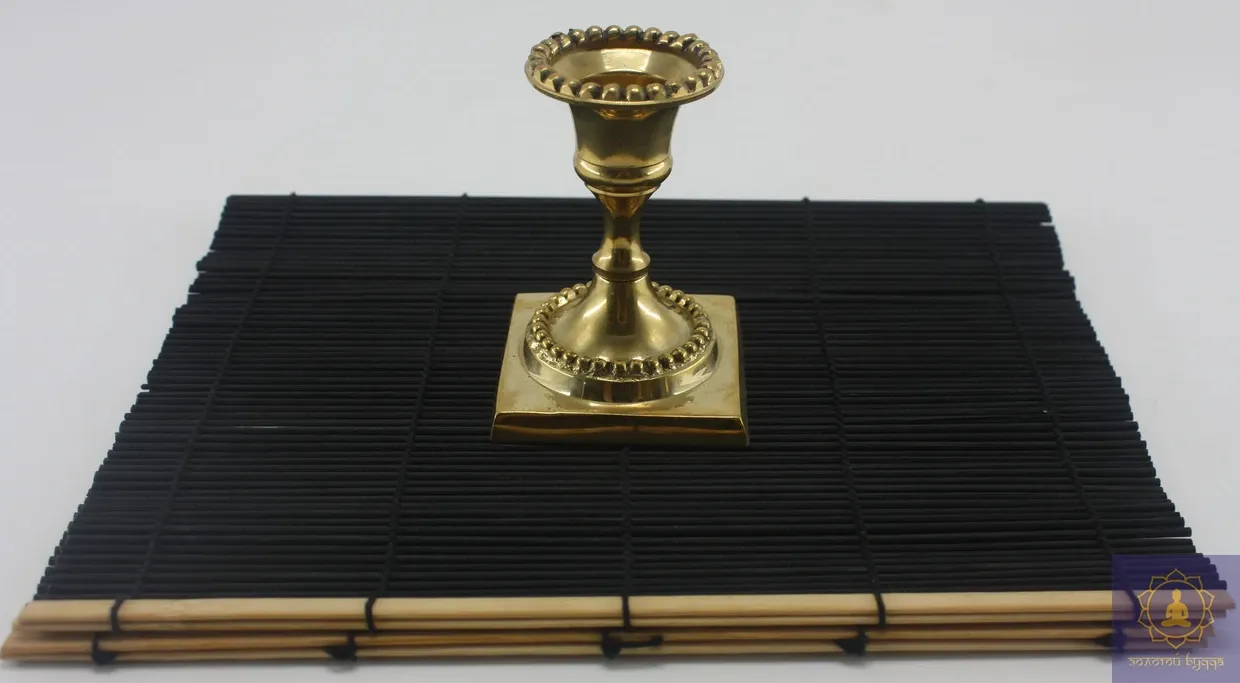 Подсвечник