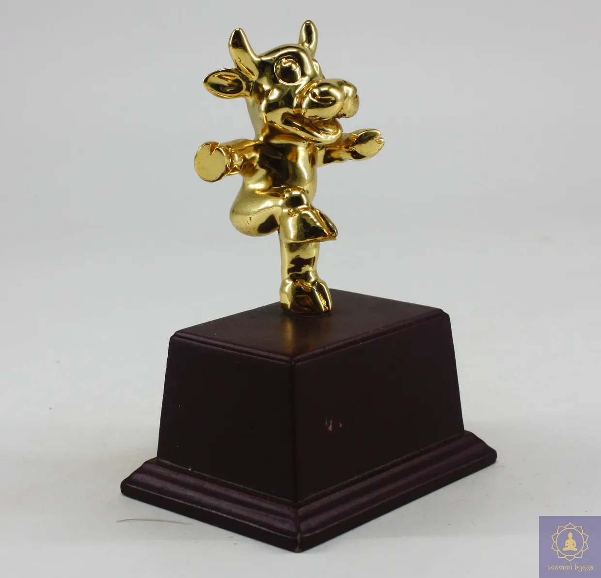 Бык (бронза с позолотой)