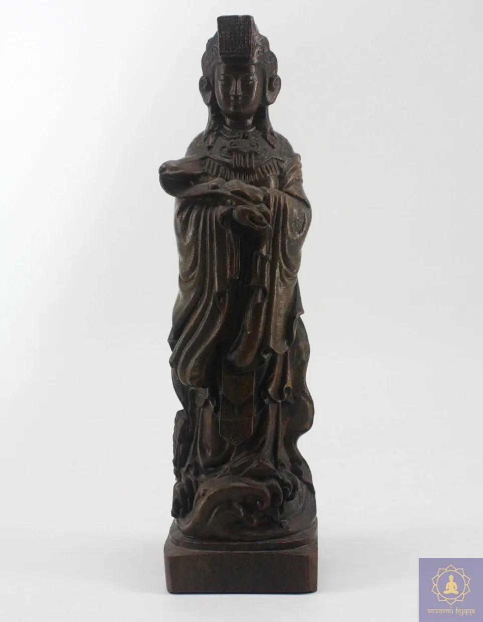 Гуань Інь (дерево різьблення)