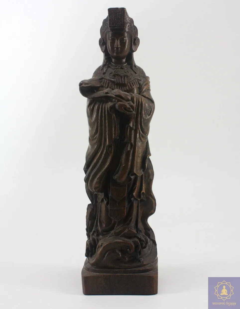 Гуань Інь (дерево різьблення)