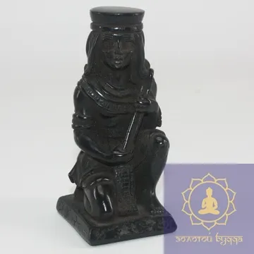 Египетский музыкант (базальт)