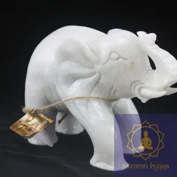 Слон с хоботом кверху - цельный (мрамор)