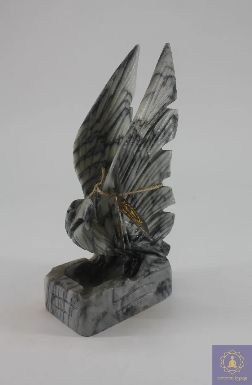 Орел (мрамор)