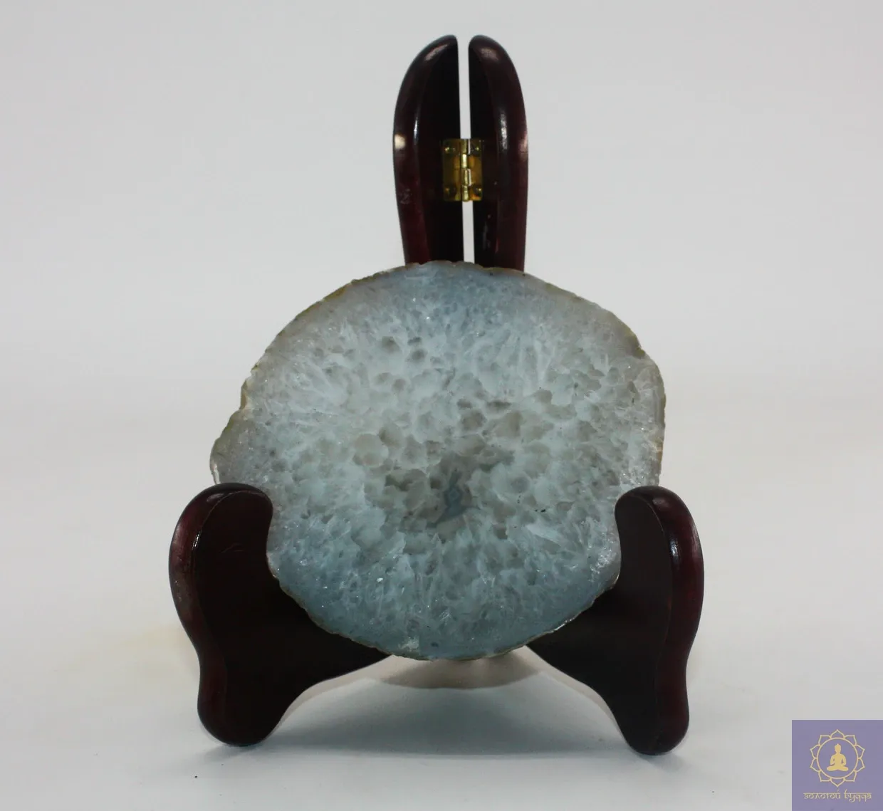 Халцедон на вагу