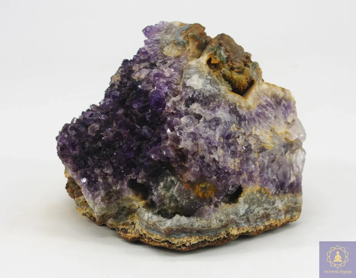 Аметист на матрице