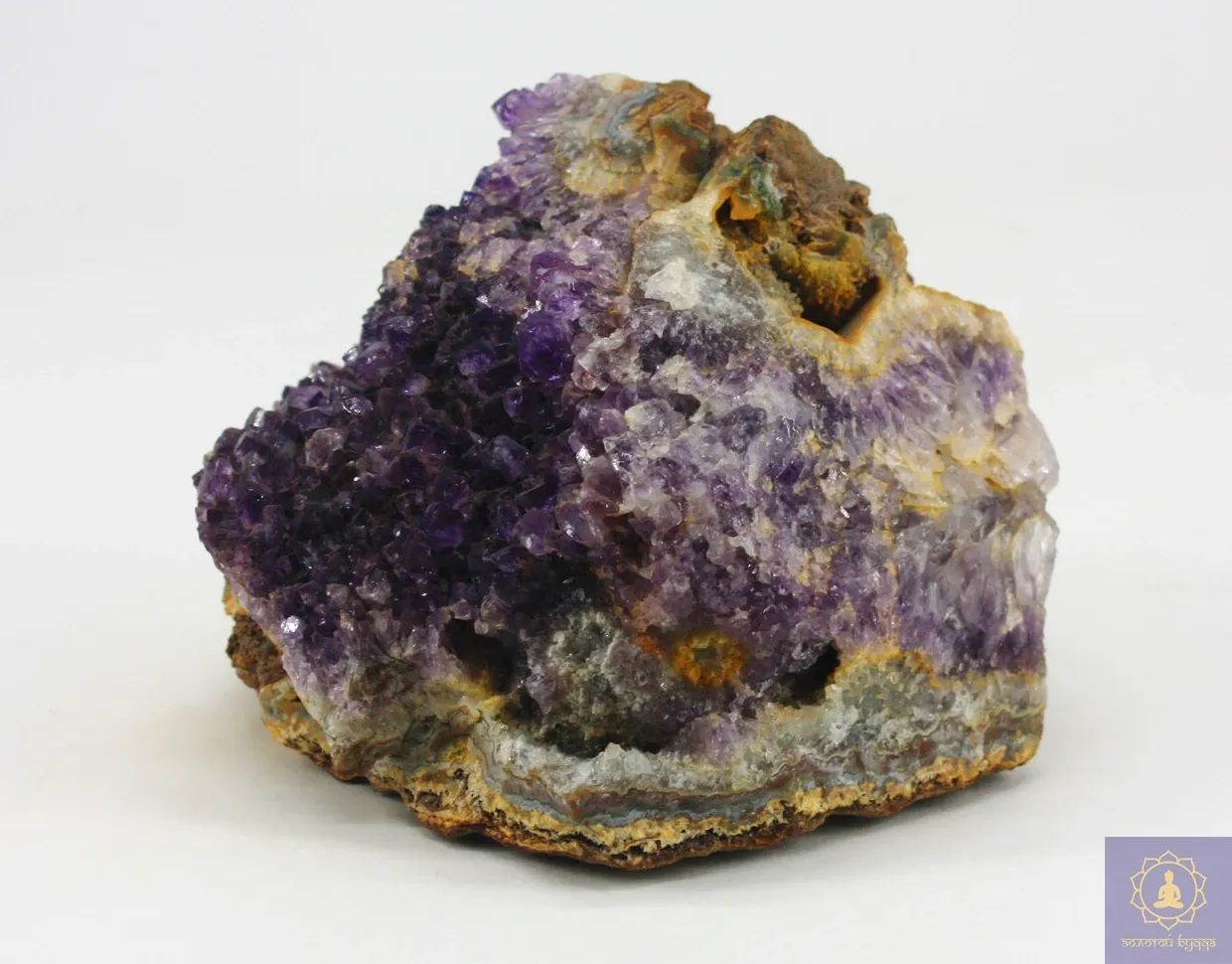 Аметист на матриці