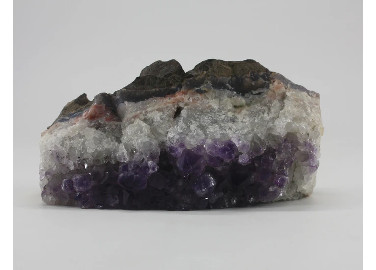 Аметист на матриці