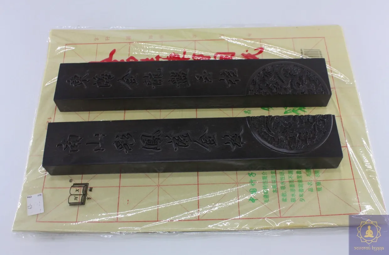 Тримачі для каліграфічного паперу