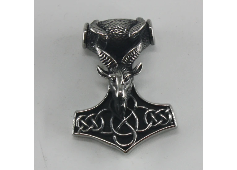 Молот Тора с козлом