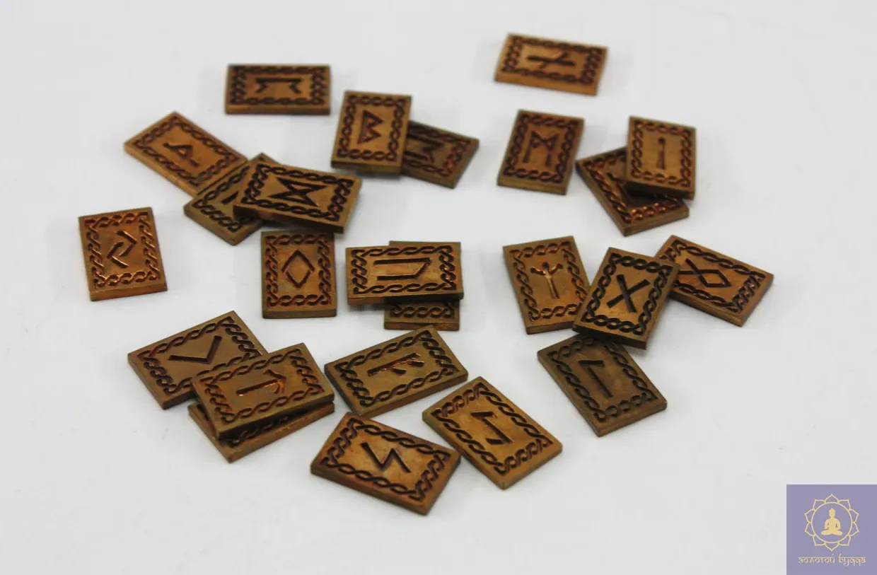 Руны металлические (набор)