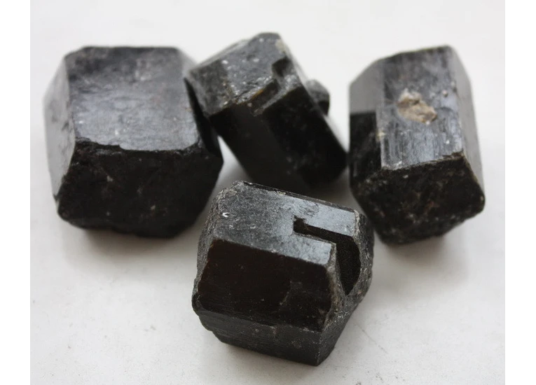 Чорний турмалін, шерл