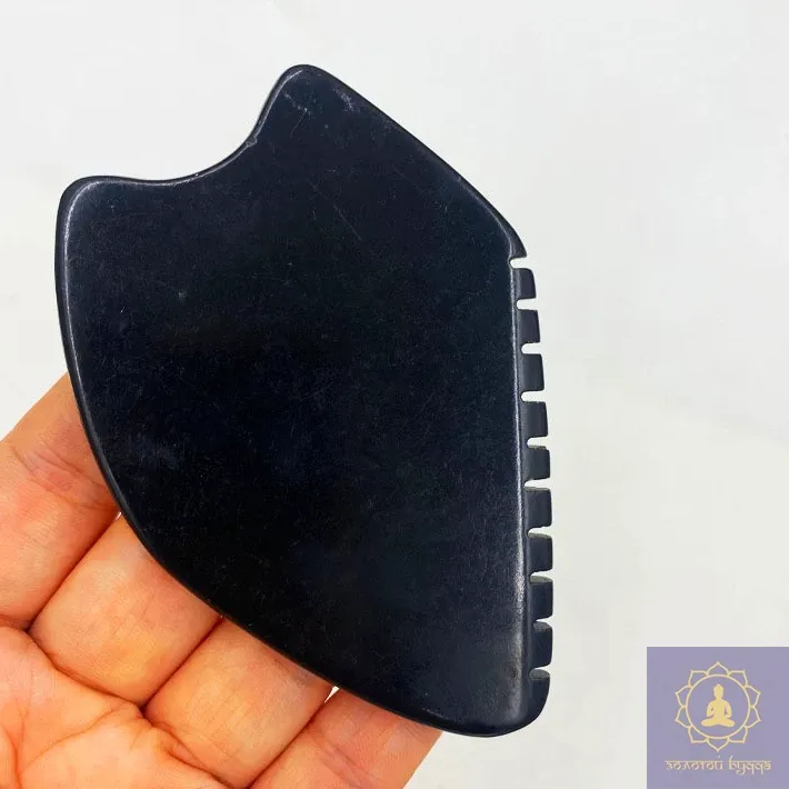 Скребок Гуаша чорний нефрит тополиний лист.