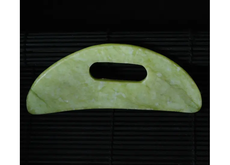 Скребок Гуаша нефрит Жад Месяц