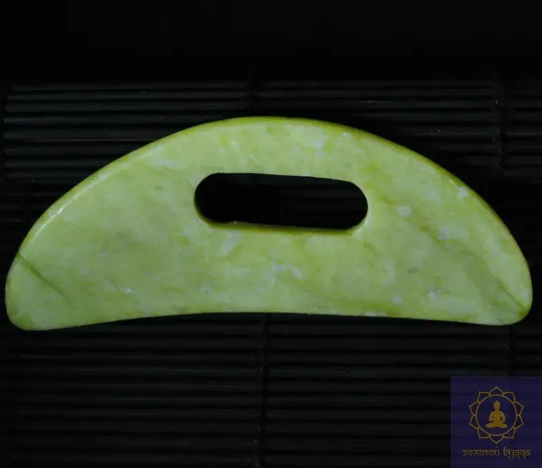 Скребок Гуаша нефрит Жад місяць