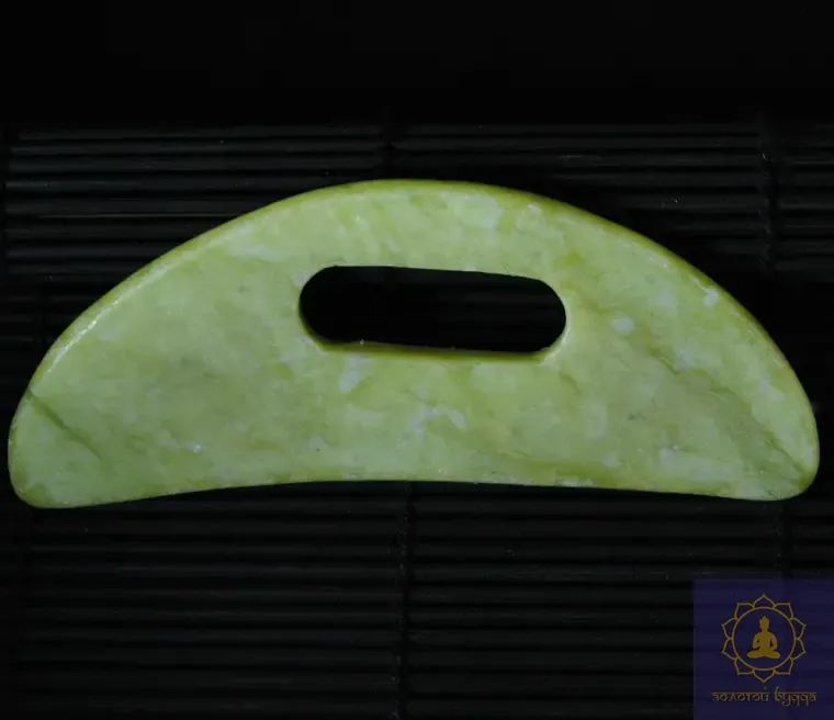 Скребок Гуаша нефрит Жад місяць